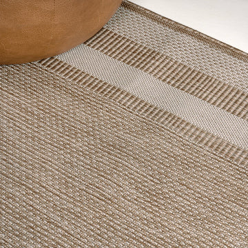 Dover Classic 3-Stripe Border Indoor/Outdoor Area Rug
